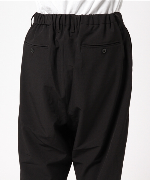 niko and...(ニコアンド)の「<NUMERALS>デザインタックパンツ(その他パンツ・メンズ・ブラック/ベージュ・SMALL/MEDIUM/LARGE)」の9枚目の写真