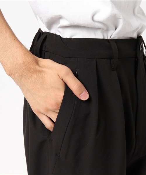 niko and...(ニコアンド)の「<NUMERALS>デザインタックパンツ(その他パンツ・メンズ・ブラック/ベージュ・SMALL/MEDIUM/LARGE)」の3枚目の写真