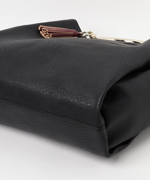 VIS（ビス）の「【2WAY】タッセルDハンドルトートバッグ（トートバッグ・レディース・ブラック/グレー/グリーン/ダークグリーン/ライトグレー・FREE）」の7枚目の写真