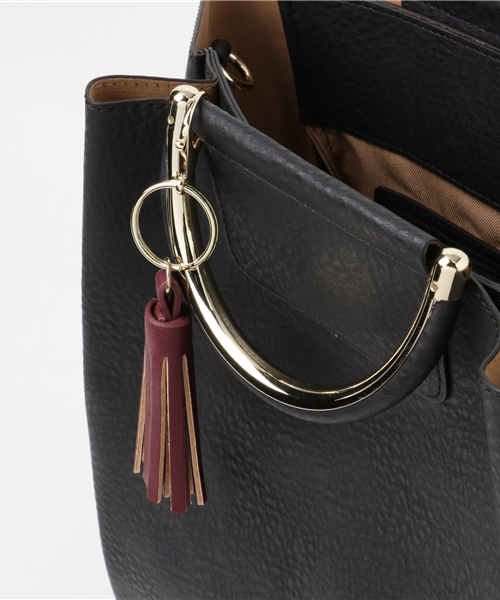 VIS（ビス）の「【2WAY】タッセルDハンドルトートバッグ（トートバッグ・レディース・ブラック/グレー/グリーン/ダークグリーン/ライトグレー・FREE）」の8枚目の写真