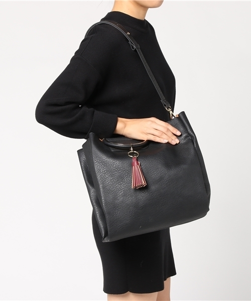 VIS（ビス）の「【2WAY】タッセルDハンドルトートバッグ（トートバッグ・レディース・ブラック/グレー/グリーン/ダークグリーン/ライトグレー・FREE）」の11枚目の写真