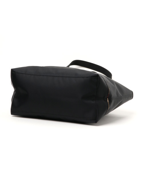 BLUE LABEL CRESTBRIDGE（ブルーレーベルクレストブリッジ）の