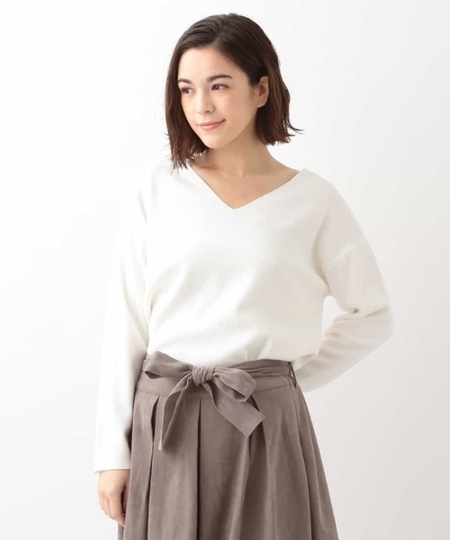 OFUON le MK（オフオンルエムケー）の「Vネックニットプルオーバー（ニット/セーター・レディース・アイボリー/ブラック/ライトグレー・38）」の2枚目の写真