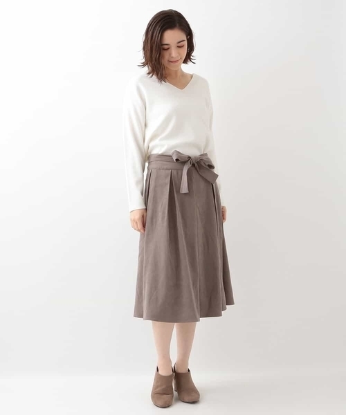 OFUON le MK（オフオンルエムケー）の「Vネックニットプルオーバー（ニット/セーター・レディース・アイボリー/ブラック/ライトグレー・38）」の11枚目の写真