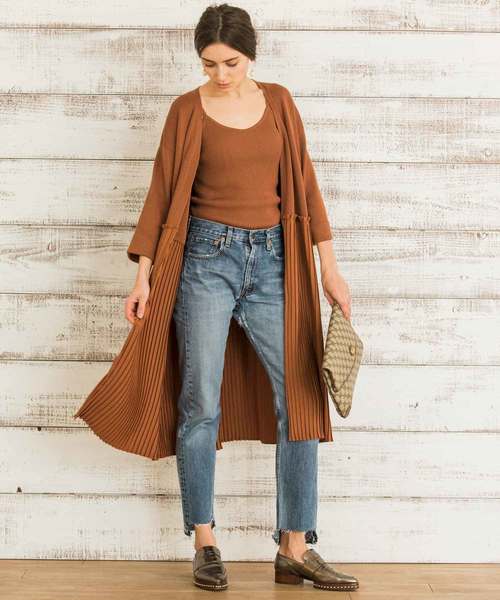 Emma Taylor（エマテイラー）の「プリーツニットガウン（カーディガン/ボレロ・レディース・ネイビー/オフホワイト/キャメル/モカ・FREE）」の4枚目の写真