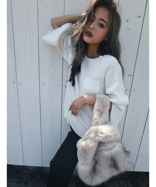 TRUNC（トランクエイティーエイト）の「Fur Switching Bag（ハンドバッグ・レディース・ブラウン/アイボリー/チャコール・FREE）」の5枚目の写真