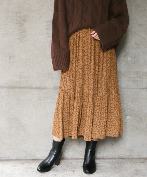 LOWRYS FARM(ローリーズファーム)の「プリーツスカート 815347(スカート・レディース・ブラック/オフホワイト/ブラック系その他/ブラウン系その他/グレー系その他/イエロー系その他/ブラック系その他2/ブラウン/グリーン・FREE)」の7枚目の写真