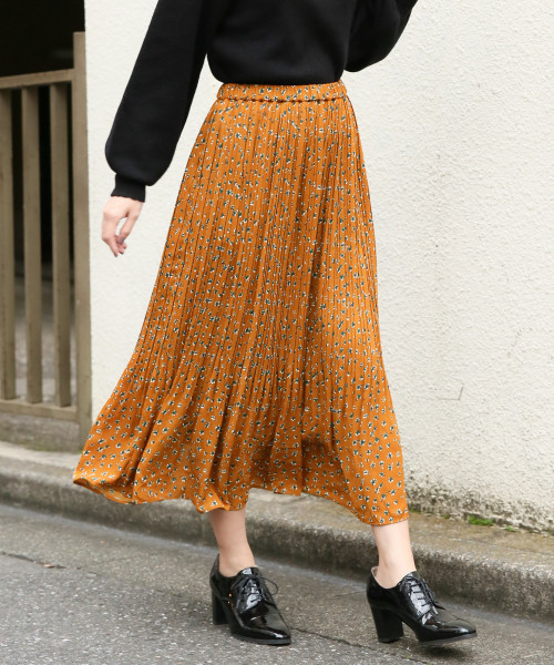 LOWRYS FARM(ローリーズファーム)の「プリーツスカート 815347(スカート・レディース・ブラック/オフホワイト/ブラック系その他/ブラウン系その他/グレー系その他/イエロー系その他/ブラック系その他2/ブラウン/グリーン・FREE)」の9枚目の写真