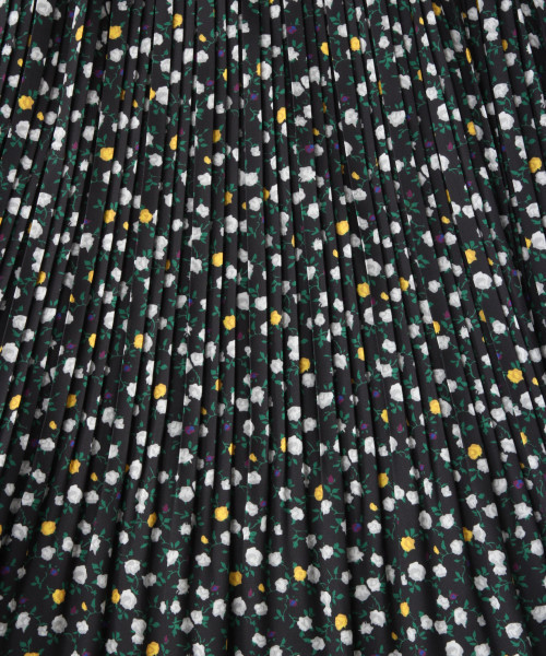 LOWRYS FARM(ローリーズファーム)の「プリーツスカート 815347(スカート・レディース・ブラック/オフホワイト/ブラック系その他/ブラウン系その他/グレー系その他/イエロー系その他/ブラック系その他2/ブラウン/グリーン・FREE)」の17枚目の写真