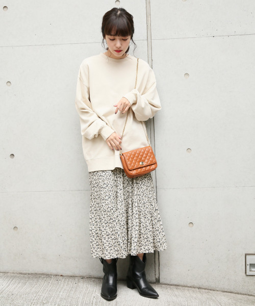 LOWRYS FARM(ローリーズファーム)の「プリーツスカート 815347(スカート・レディース・ブラック/オフホワイト/ブラック系その他/ブラウン系その他/グレー系その他/イエロー系その他/ブラック系その他2/ブラウン/グリーン・FREE)」の19枚目の写真