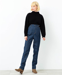 TOGA PULLA トーガプルラ サイドバックル　テーパード パンツ TOGA PULLA トーガプルラ サイドバックル テーパード パンツ