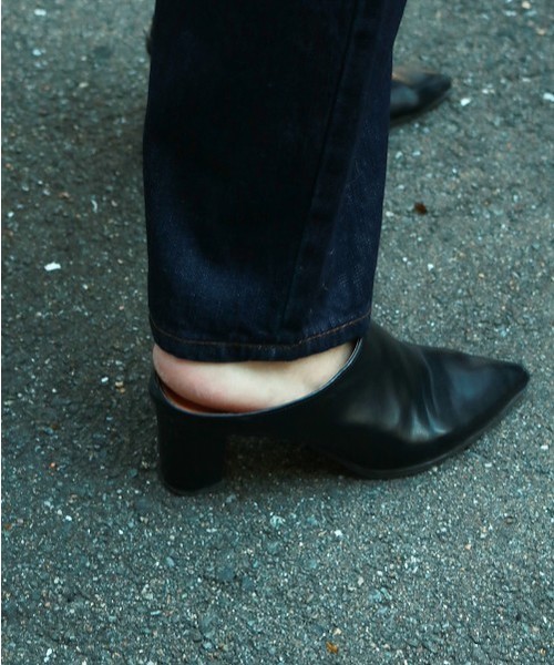 TODAYFUL（トゥデイフル）の「ADELE'sデニム（デニムパンツ・レディース・インディゴブルー・24inch/25inch/26inch/23inch）」の9枚目の写真