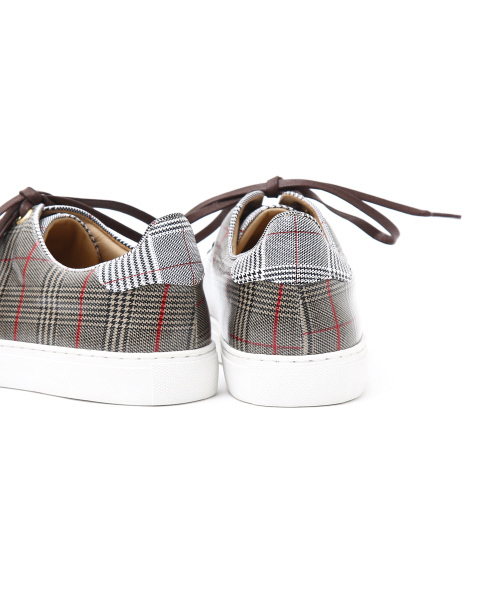 Au BANNISTER（オゥバニスター）の「チェック＆レザースニーカー（スニーカー・レディース・シルバー/その他/キャメル・38/39/35/36/37）」の9枚目の写真