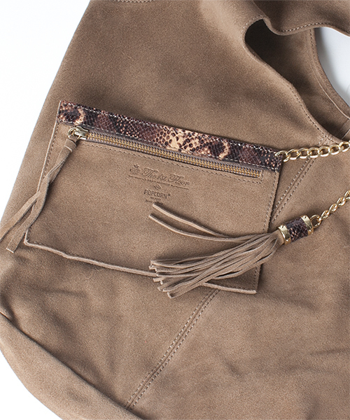 NANO universe（ナノユニバース）の「POPCORN/タッセルチェーントート（トートバッグ・レディース・ライトグレー/ライトベージュ/グレイッシュベージュ/ブルー/イエロー/ピンク/オレンジ・FREE）」の16枚目の写真