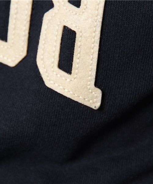 BEAMS（ビームス）の「○BEAMS / ミラーロゴ プルオーバーパーカー（パーカー・メンズ・グレー/ネイビー・SMALL/MEDIUM/X-LARGE/LARGE）」の4枚目の写真