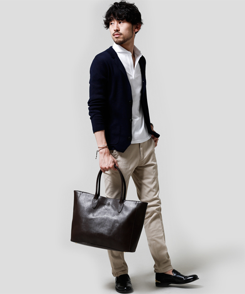 NANO universe（ナノユニバース）の「イタリア製サフィアーノトート（トートバッグ・メンズ・ブラック/ブラウン/ベージュ/ネイビー/レッド・FREE）」の11枚目の写真