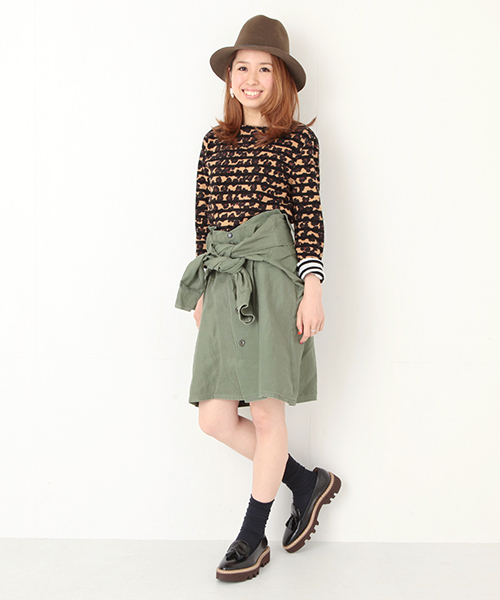 Ray BEAMS(レイビームス)の「●MUVEIL×Ray BEAMS / 別注 ボーダートップス(Tシャツ/カットソー・レディース・ブラウン/ダークグリーン・ONE SIZE)」の7枚目の写真