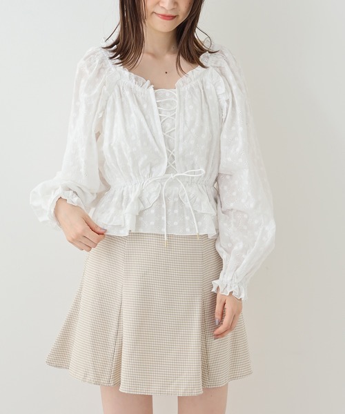 one after another NICE CLAUP(ワンアフターアナザーナイスクラップ)の「ベルト付きサーキュラーミニスカート(スカート・レディース・ベージュ/ブラック/グリーン系その他/ベージュ系その他・FREE)」の18枚目の写真