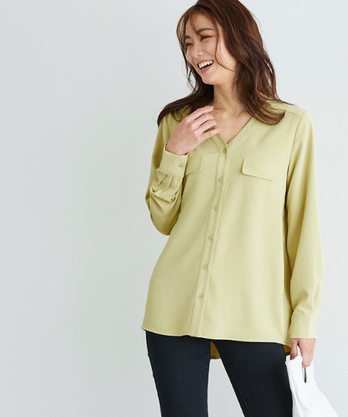 Pierrot（ピエロ）の「ノーカラー ブラウス フェイクポケット 上品（シャツ/ブラウス・レディース・ブルーパープル/グレイッシュベージュ/ライトグリーン/アイボリー/ネイビー/ブルー系その他/ベージュ/ピンクベージュ/ライトベージュ/モカ/イエロー・L/M）」の21枚目の写真