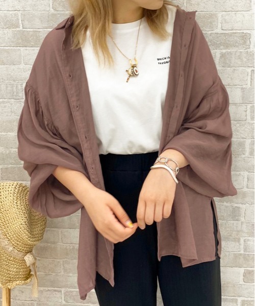 apres jour（アプレジュール）の「袖ボリュームシアーシャツ【ZOZOTOWN限定アイテム】（シャツ/ブラウス・レディース・ベージュ/モカ/ライトベージュ/スモークピンク・フリー）」の3枚目の写真