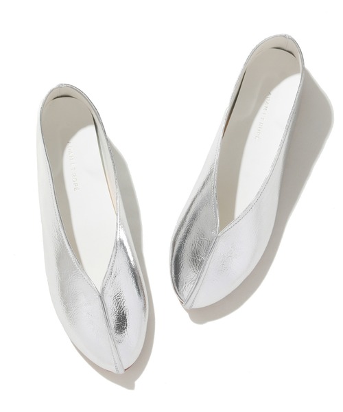 ADAM ET ROPE'（アダムエロペ）の「メタリックチャイナシューズ（バレエシューズ・レディース・ブラック/シルバー/その他1・22.5cm/23.5cm/24.5cm/23.0cm/24.0cm）」の18枚目の写真