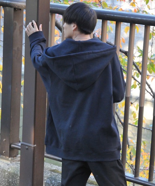 anown（アノン）の「オーバーサイジングハーフジップ裏毛パーカー