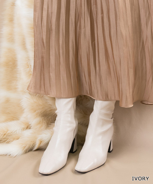 RANDA（ランダ）の「ストレスフリー/ソフトストレッチデザインヒールミドルブーツ（ブーツ・レディース・ベージュ/ブラック/アイボリー/ワイン・L/LL/M/S）」の2枚目の写真