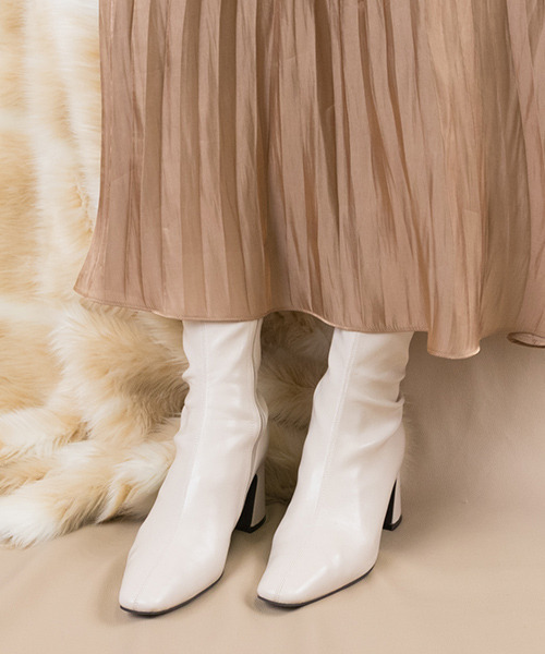 RANDA（ランダ）の「ストレスフリー/ソフトストレッチデザインヒールミドルブーツ（ブーツ・レディース・ベージュ/ブラック/アイボリー/ワイン・L/LL/M/S）」の6枚目の写真