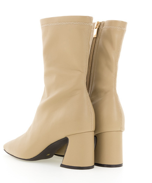 RANDA（ランダ）の「ストレスフリー/ソフトストレッチデザインヒールミドルブーツ（ブーツ・レディース・ベージュ/ブラック/アイボリー/ワイン・L/LL/M/S）」の14枚目の写真