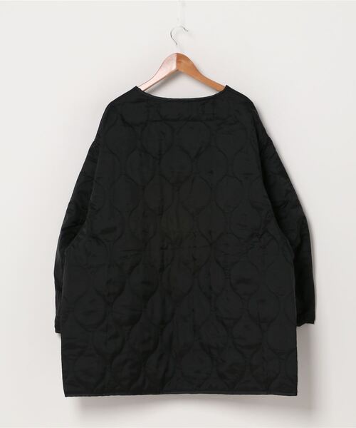 reca（レカ）の「ビッグシルエットキルティング コート（ダウンジャケット/コート・レディース・ブラック/ベージュ/カーキ・M）」の4枚目の写真