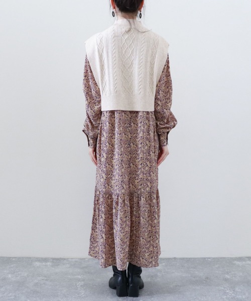 archives（アルシーヴ）の「ニットベスト×ティアードワンピースSET（ワンピース・レディース・ベージュ/モカ/グレイッシュベージュ・MEDIUM）」の5枚目の写真