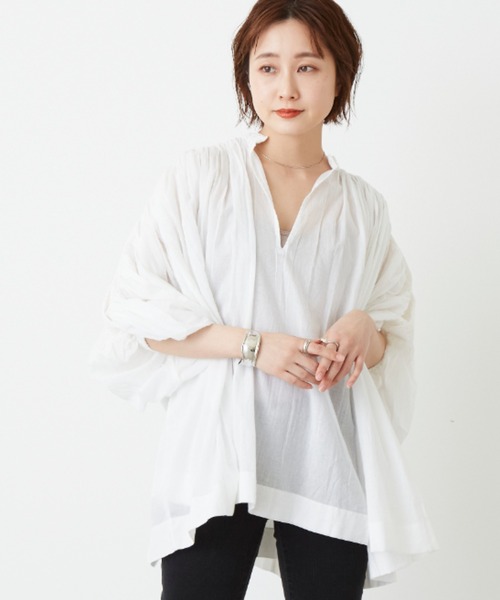 Auntie Rosa Holiday(アンティローザホリデー)の「ショルダーレースボリュームスリーブブラウス(シャツ/ブラウス・レディース・ホワイト/ブラック/ブルー・FREE)」の9枚目の写真