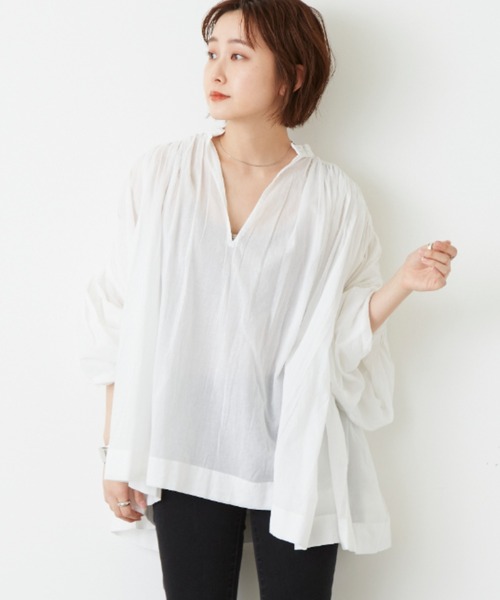 Auntie Rosa Holiday(アンティローザホリデー)の「ショルダーレースボリュームスリーブブラウス(シャツ/ブラウス・レディース・ホワイト/ブラック/ブルー・FREE)」の5枚目の写真