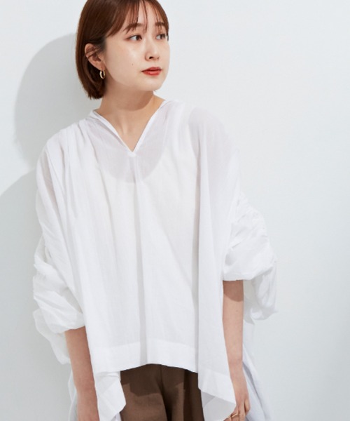 Auntie Rosa Holiday(アンティローザホリデー)の「ショルダーレースボリュームスリーブブラウス(シャツ/ブラウス・レディース・ホワイト/ブラック/ブルー・FREE)」の15枚目の写真