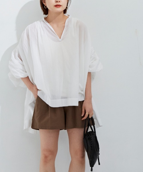 Auntie Rosa Holiday(アンティローザホリデー)の「ショルダーレースボリュームスリーブブラウス(シャツ/ブラウス・レディース・ホワイト/ブラック/ブルー・FREE)」の19枚目の写真