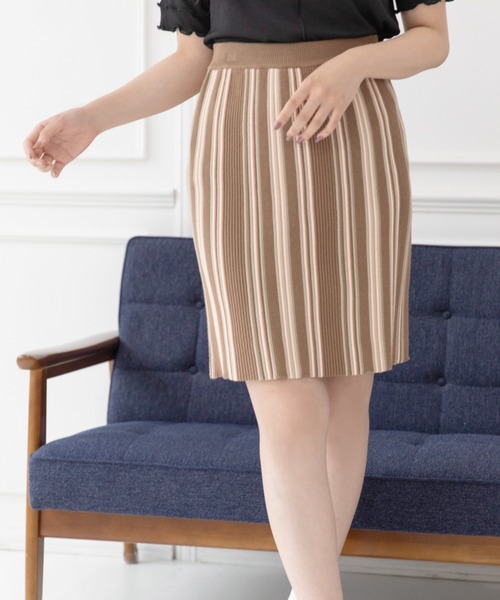 Mysa&Liina(ミーサリーナ)の「マルチストライプタイトスカート(スカート・レディース・ブラック/ブラウン/ベージュ・M)」の3枚目の写真