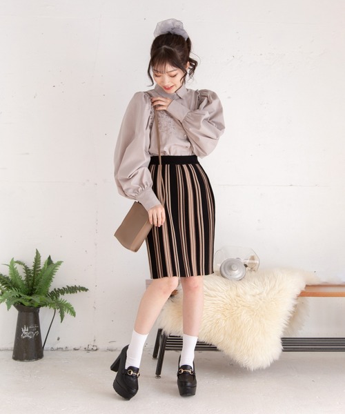 Mysa&Liina(ミーサリーナ)の「マルチストライプタイトスカート(スカート・レディース・ブラック/ブラウン/ベージュ・M)」の9枚目の写真