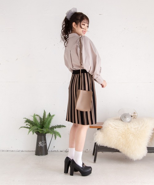 Mysa&Liina(ミーサリーナ)の「マルチストライプタイトスカート(スカート・レディース・ブラック/ブラウン/ベージュ・M)」の15枚目の写真