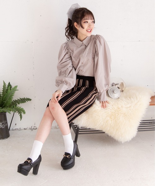 Mysa&Liina(ミーサリーナ)の「マルチストライプタイトスカート(スカート・レディース・ブラック/ブラウン/ベージュ・M)」の21枚目の写真