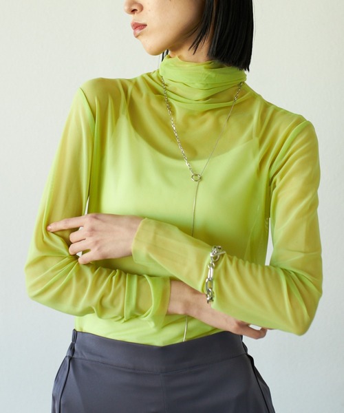 VACANCY（ヴァカンシー）の「シアーカラーインナー（Tシャツ/カットソー・レディース・ブラック/オレンジ/グリーン・FREE）」の3枚目の写真