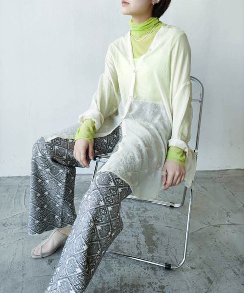 VACANCY（ヴァカンシー）の「シアーカラーインナー（Tシャツ/カットソー・レディース・ブラック/オレンジ/グリーン・FREE）」の13枚目の写真