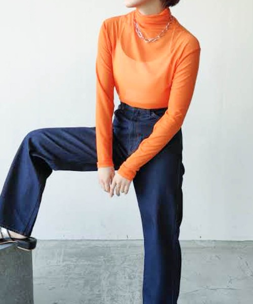 VACANCY（ヴァカンシー）の「シアーカラーインナー（Tシャツ/カットソー・レディース・ブラック/オレンジ/グリーン・FREE）」の7枚目の写真