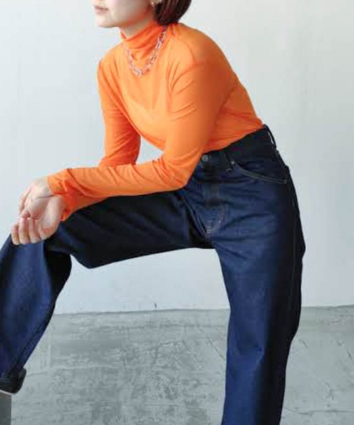 VACANCY（ヴァカンシー）の「シアーカラーインナー（Tシャツ/カットソー・レディース・ブラック/オレンジ/グリーン・FREE）」の19枚目の写真