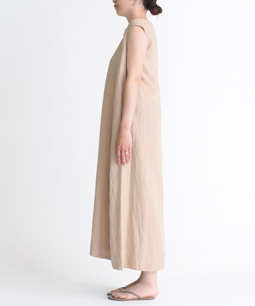 SHIPS any(シップス エニィ)の「SHIPS any:〈手洗い可能〉リネン ミックス マキシ ワンピース(ワンピース・レディース・ブラック/ベージュ/ライトグリーン・ONE SIZE)」の17枚目の写真