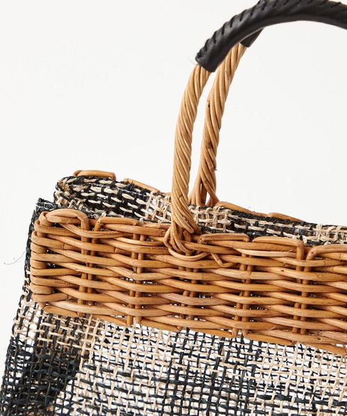 ふりふ（フリフ）の「アラログアバカトート（トートバッグ・レディース・ブラック/イエロー・FREE）」の8枚目の写真