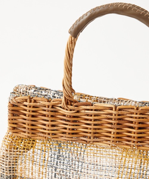 ふりふ（フリフ）の「アラログアバカトート（トートバッグ・レディース・ブラック/イエロー・FREE）」の14枚目の写真