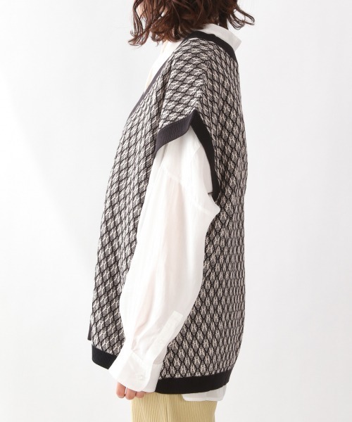 LOWRYS FARM（ローリーズファーム）の「２ＷＡＹＢＩＧシルエットベスト　948759（ベスト・レディース・ブラック/ブルー/アイボリー・FREE）」の6枚目の写真