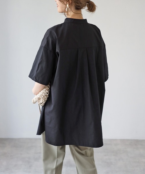 4youstory（フォーユーストーリー）の「ピンタックスタンドカラーブラウス（シャツ/ブラウス・レディース・ブラック/オフホワイト/ライム/ブルー/ライトベージュ・MEDIUM）」の13枚目の写真