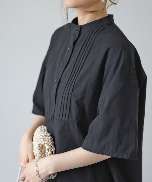 4youstory（フォーユーストーリー）の「ピンタックスタンドカラーブラウス（シャツ/ブラウス・レディース・ブラック/オフホワイト/ライム/ブルー/ライトベージュ・MEDIUM）」の15枚目の写真