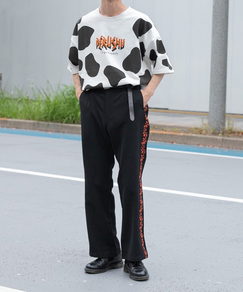 Perushu（ペルーシュ）の「アニマル柄レトロTシャツ（Tシャツ/カットソー・メンズ・オフホワイト/ネイビー・LARGE/MEDIUM）」の4枚目の写真
